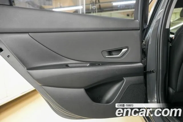 Hyundai AVANTE Новый Avante (CN7) — Фото автомобиля 15