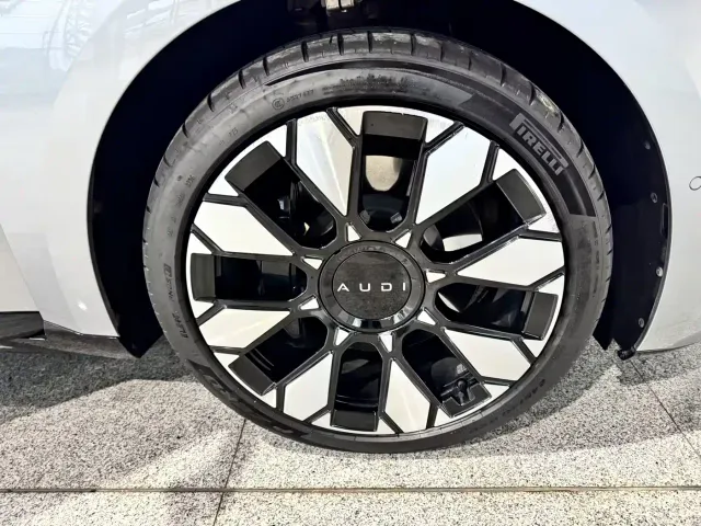 Audi E5 Sportback — Фото автомобиля 14