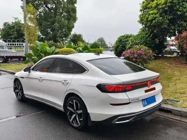 Volkswagen Lamando — Фото автомобиля 3