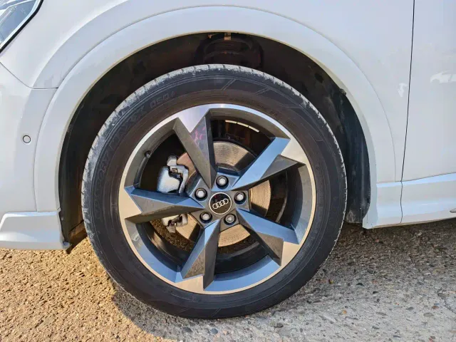 Audi Q3 — Фото автомобиля 5