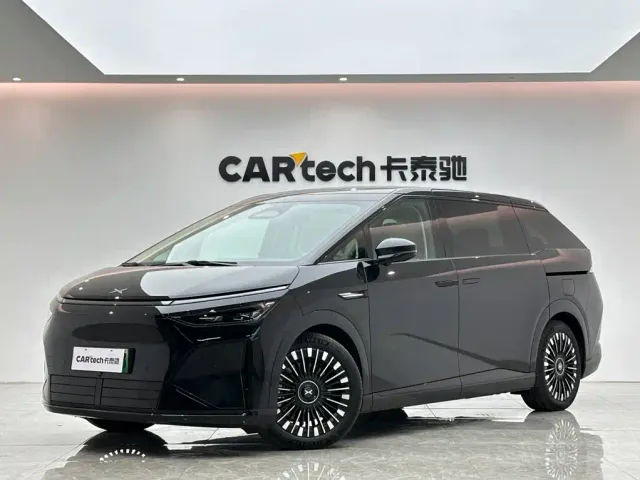 Фотография автомобиля — Xpeng X9
