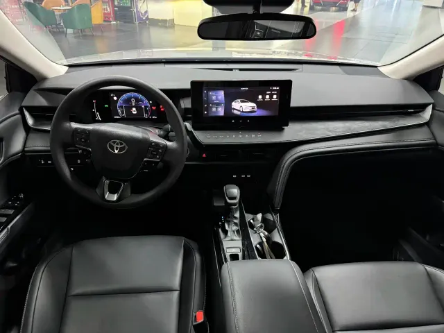 Toyota Camry — Фото автомобиля 4
