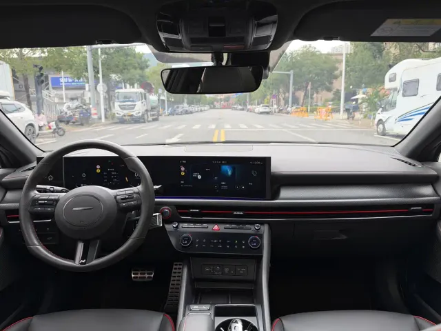 Hyundai Sonata — Фото автомобиля 15