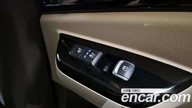 Kia Canival Carnival 4 поколение Бензин 9 мест Hi-Limousine — Фото автомобиля 18