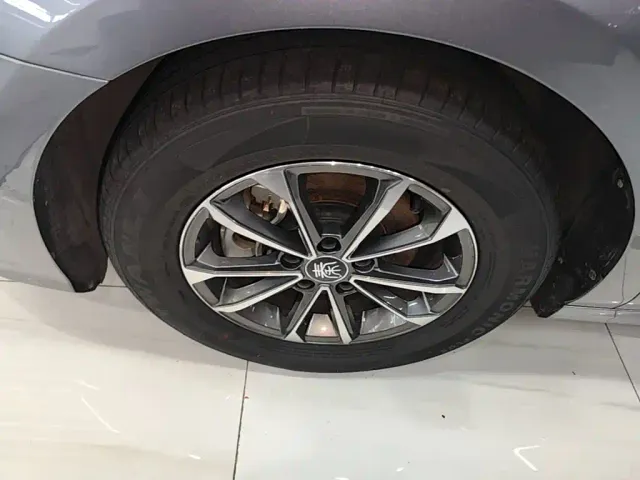 BYD Qin PLUS — Фото автомобиля 22