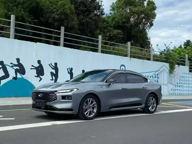 Ford Mondeo — Фото автомобиля 2