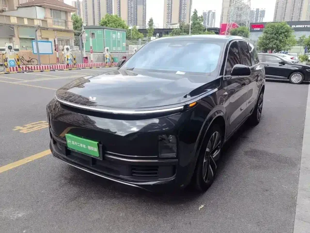 Фотография автомобиля — Li Auto L9