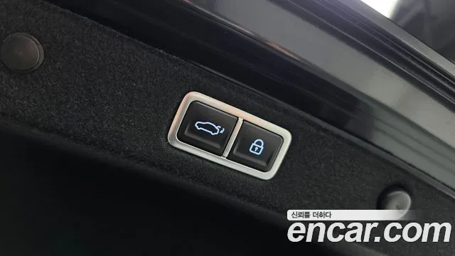 Hyundai Grandeur GN7 — Фото автомобиля 15