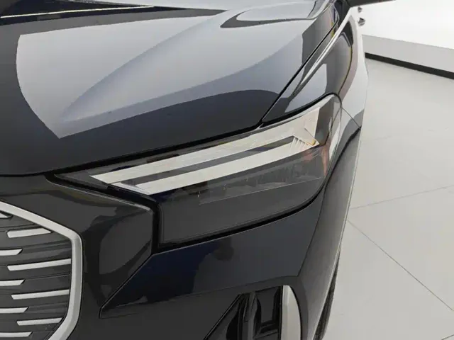 Audi Q4 e-tron — Фото автомобиля 5