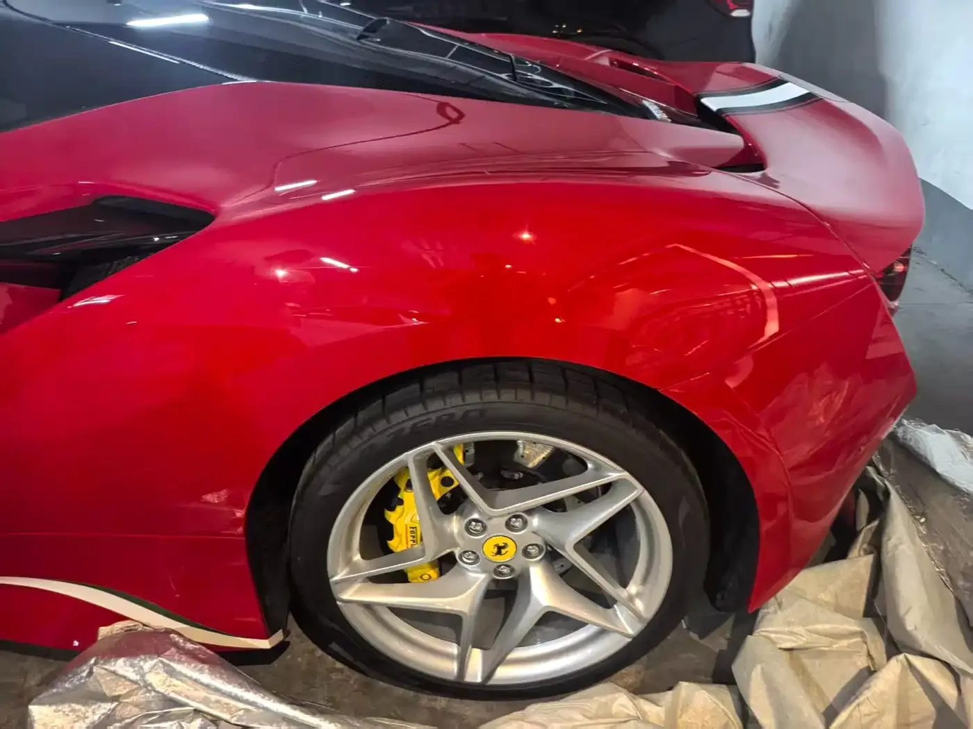 Ferrari Ferrari F8 2019 Tributo 3.9T V8 — Фото автомобиля 9