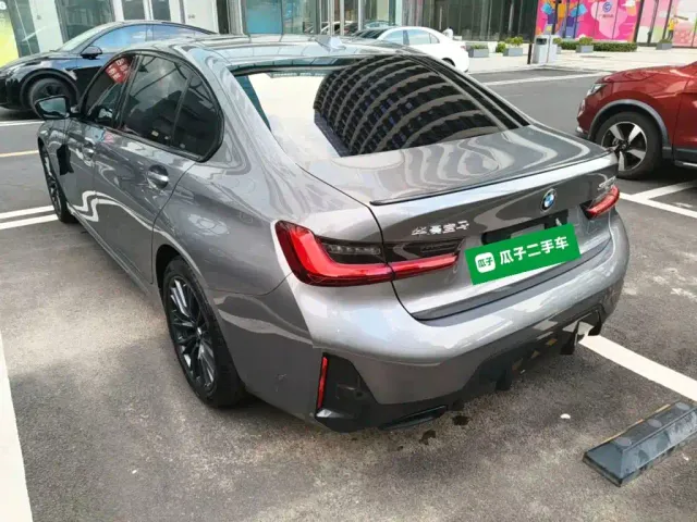 BMW 3 Series — Фото автомобиля 4