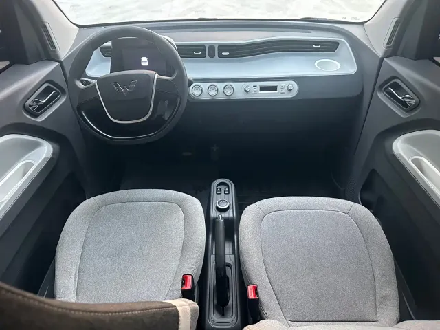 Wuling Hongguang Mini EV — Фото автомобиля 8