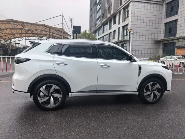Changan CS55 Plus — Фото автомобиля 13