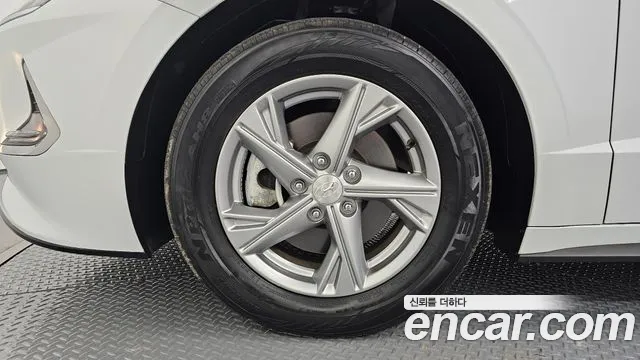 Hyundai Sonata Sonata (DN8) 2.0 LPG(Для проката) — Фото автомобиля 5