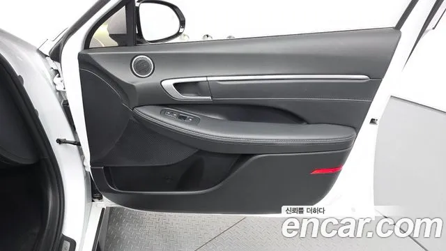 Hyundai Sonata — Фото автомобиля 13
