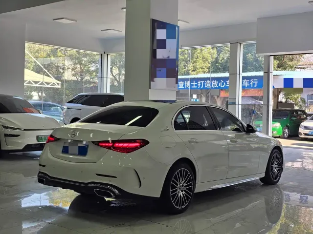 Mercedes-Benz C-Class — Фото автомобиля 11