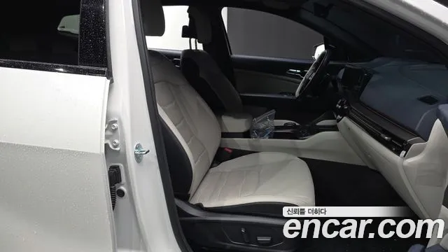 Kia Sportage Бензин 1.6 турбо 2WD — Фото автомобиля 5