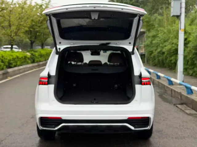 Geely Xingyue L — Фото автомобиля 22