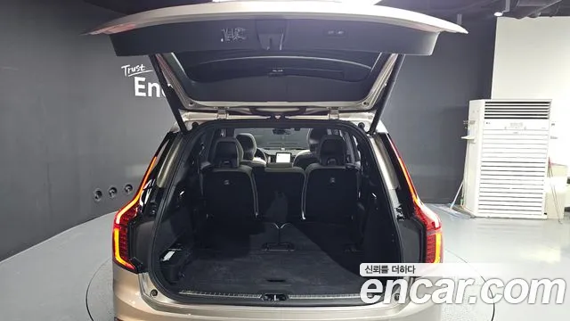 Volvo XC90 Generation 2 — Фото автомобиля 19