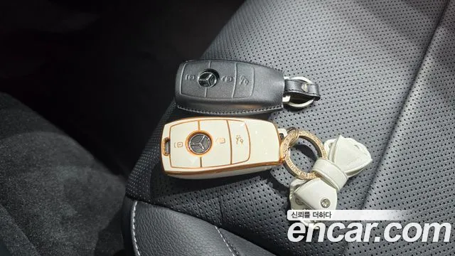 Mercedes-Benz E-Class E-класс W213 E350 4MATIC Avantgarde — Фото автомобиля 13