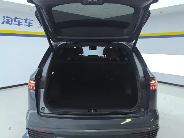 Geely Xingyue L — Фото автомобиля 4