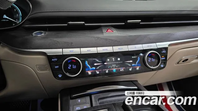Genesis G80 RG3 — Фото автомобиля 30