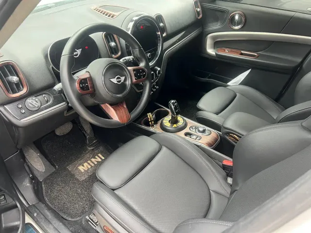 MINI Hatch — Фото автомобиля 7