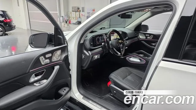 Mercedes-Benz GLE-Class — Фото автомобиля 8