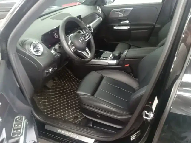 Mercedes-Benz GLB-Class — Фото автомобиля 10