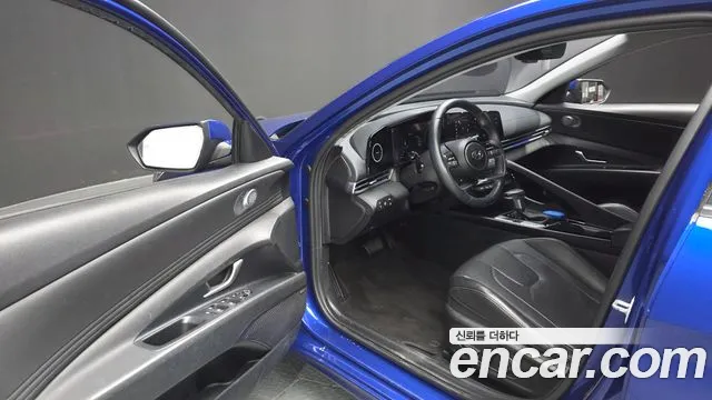 Hyundai Avante CN7 — Фото автомобиля 15