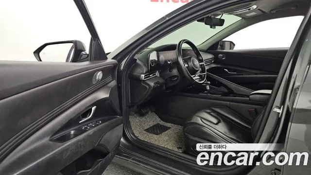 Hyundai AVANTE Avante (CN7) — Фото автомобиля 10
