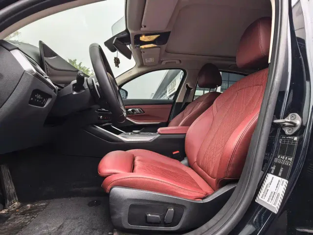 BMW 3 Series — Фото автомобиля 12
