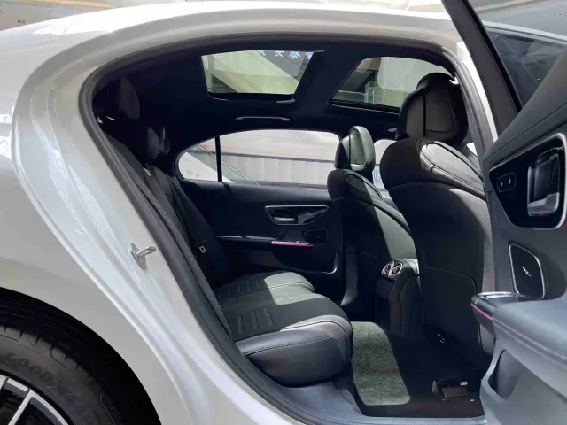 Mercedes-Benz C-Class — Фото автомобиля 13
