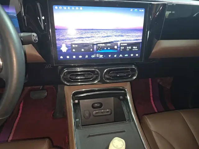 Leapmotor C11 — Фото автомобиля 12