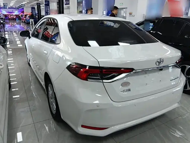 Toyota Corolla — Фото автомобиля 4