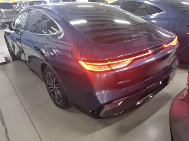 Geely Galaxy Xingyao 8 — Фото автомобиля 4