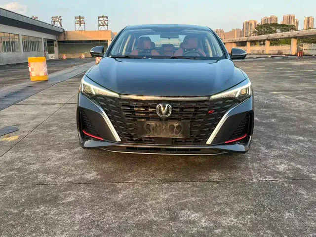 Changan Eado — Фото автомобиля 2