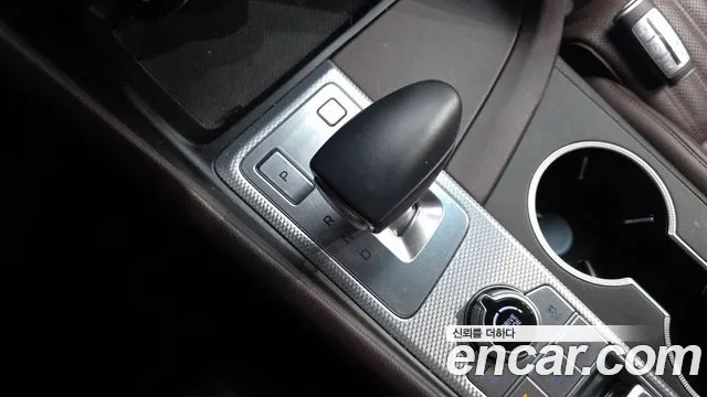 Genesis G70 — Фото автомобиля 9