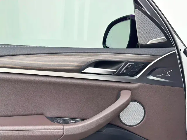 BMW X3 — Фото автомобиля 12