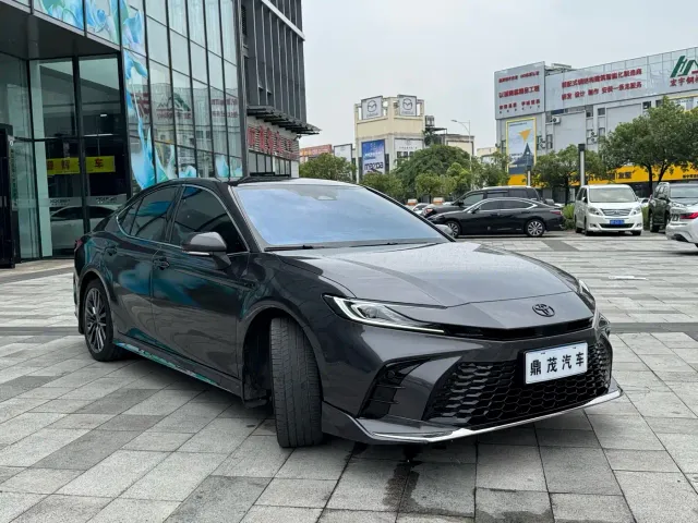 Toyota Camry — Фото автомобиля 6