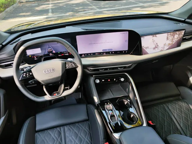Audi Q5L — Фото автомобиля 10