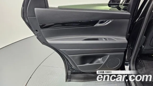 Genesis GV80 2.5T Бензин 2WD — Фото автомобиля 24