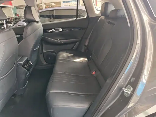 Geely Galaxy E5 — Фото автомобиля 16