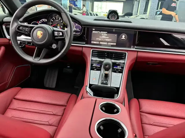 Porsche Panamera — Фото автомобиля 7