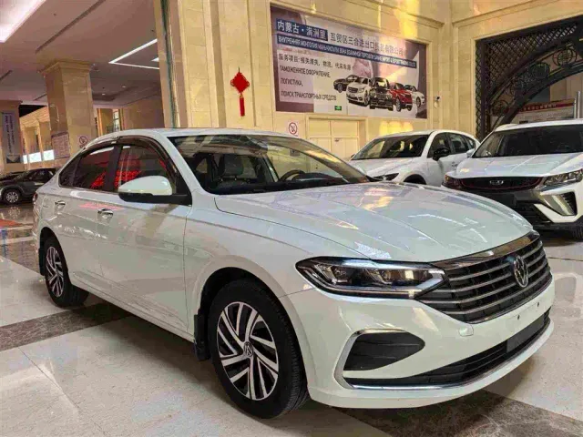 Volkswagen Lavida — Фото автомобиля 3