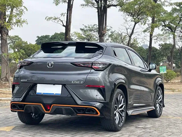 Changan UNI-T — Фото автомобиля 8