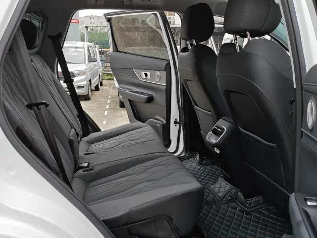 Chery Tiggo 8 PLUS — Фото автомобиля 9
