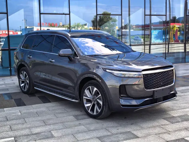 Li Auto ONE — Фото автомобиля 3