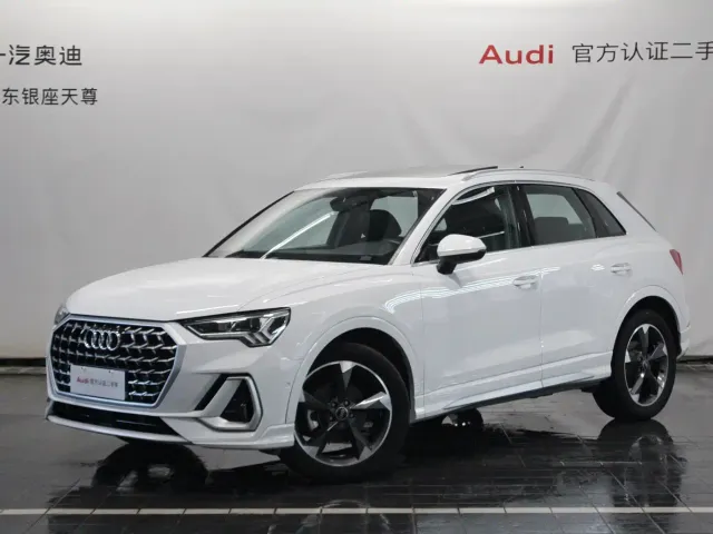 Фотография автомобиля — Audi Q3