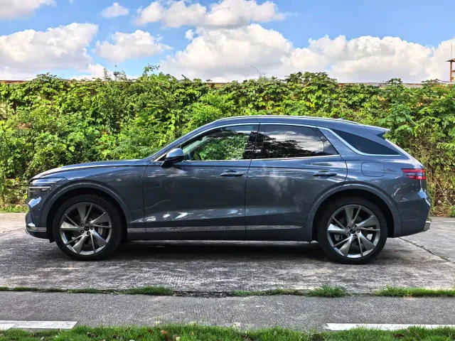 Genesis GV70 — Фото автомобиля 3